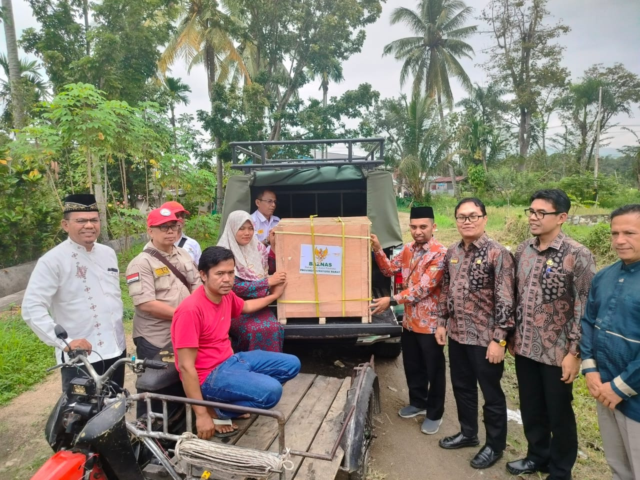 BAZNAS Provinsi Sumbar Salurkan Bantuan Pemberdayaan Umat di KUA Lubuk Sikarah