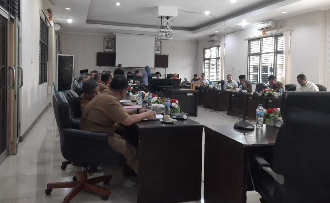 Audiensi DPRD dengan Forum Non-ASN Kota Solok Bahas Solusi bagi Tenaga Honorer