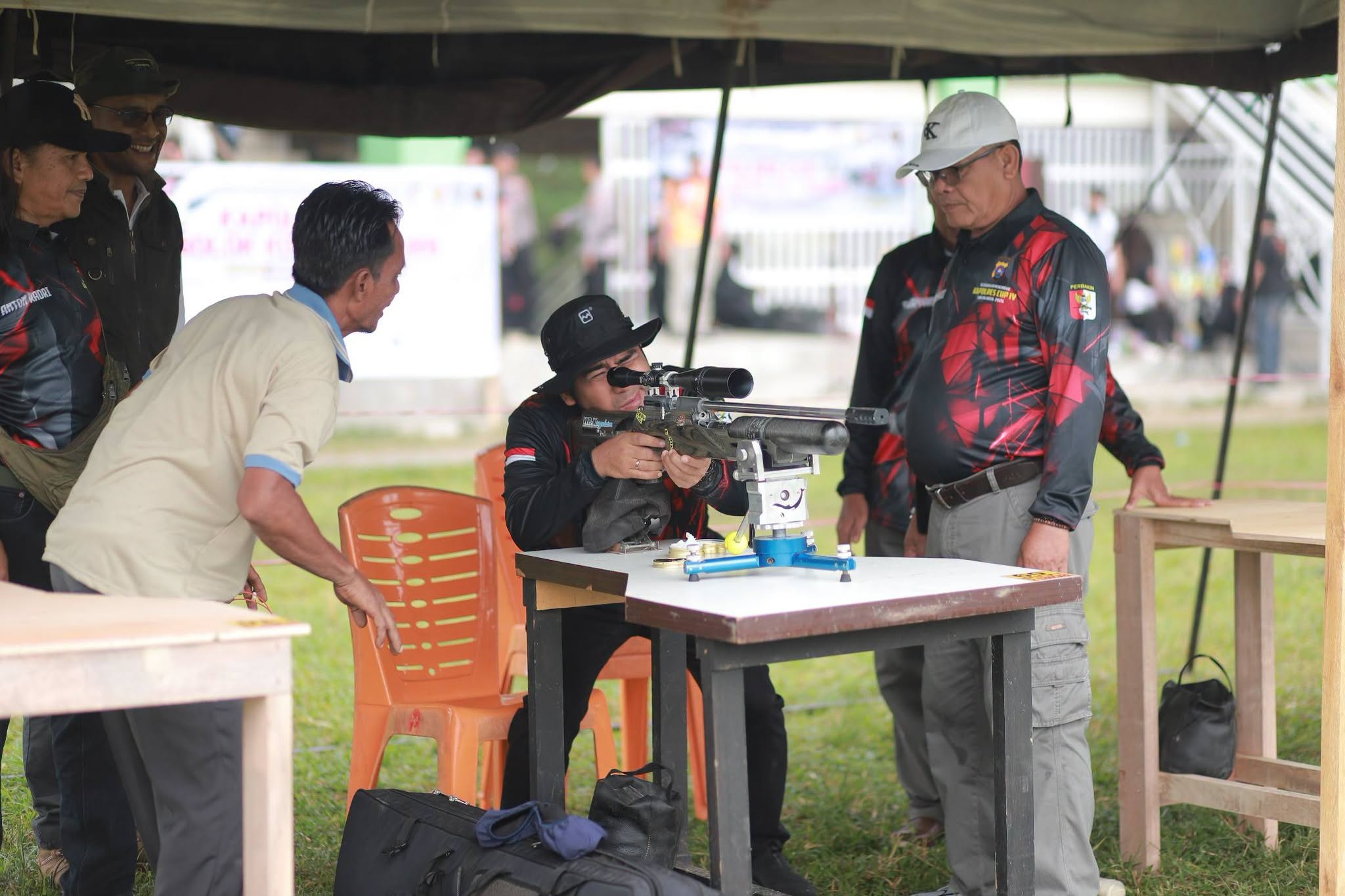 Wali Kota Solok Dukung Pembinaan Atlet Menembak melalui Kapolres Cup IV