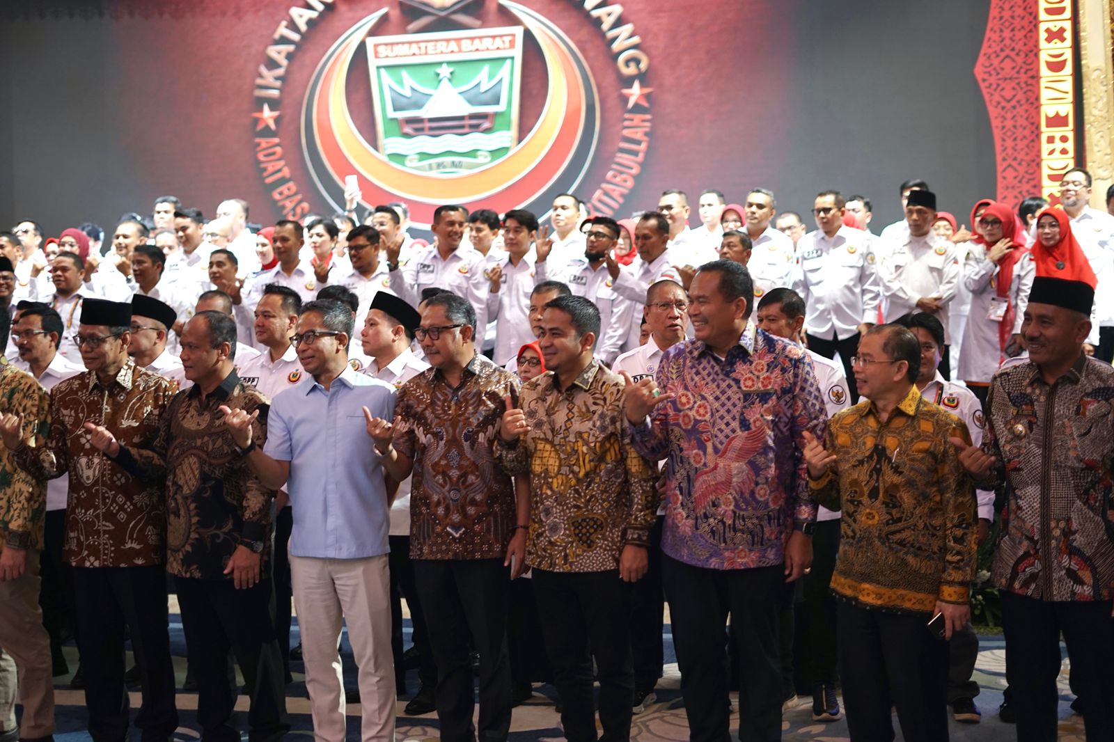 Wali Kota Solok Hadiri Pengukuhan DPP IKM Periode 2025–2030