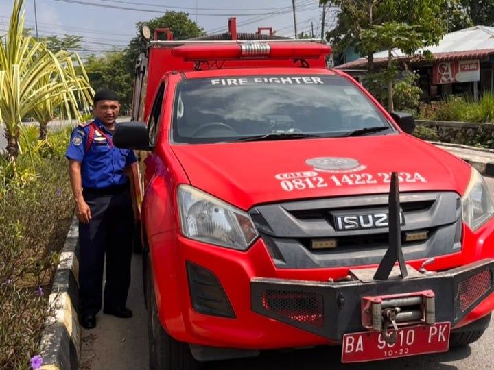 Antisipasi Musim Kemarau, Damkar Kota Solok Intensifkan Patroli Pencegahan Kebakaran ke Permukiman Warga