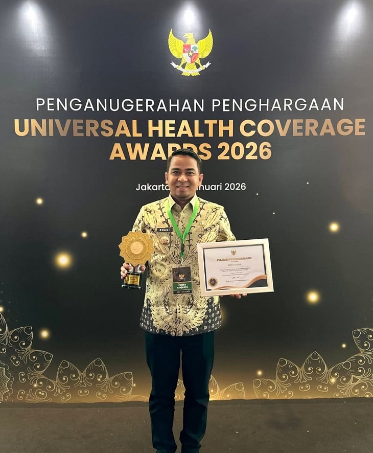 Kota Solok Raih Penghargaan UHC Awards 2026 Kategori Madya