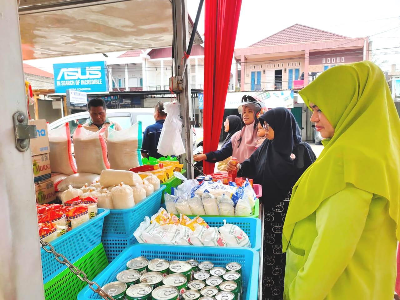 Pastikan Harga Komoditas Pangan Stabil, Dinas Pangan Kota Solok Gelar Gerakan Pangan Murah