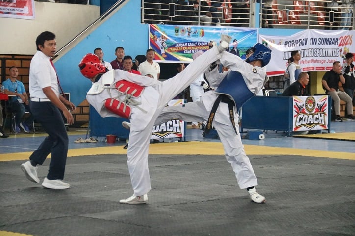 Taekwondo Kota Solok Sabet 5 Emas di Porprov XVI Sumbar 2026