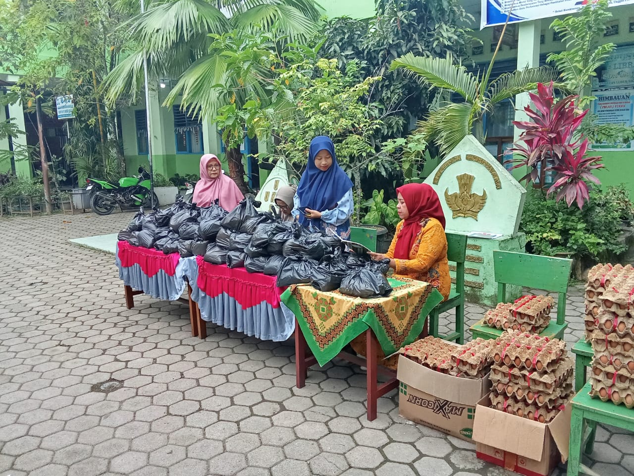 Tiga Pekan Pesantren Ramadan, SDN 08 VI Suku Tutup Kegiatan dengan Santunan Sosial