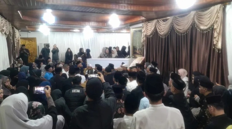 Ny. Hj. Ermawati Suryadi Nurdal Wafat, Prosesi Pemakaman Digelar Khidmat