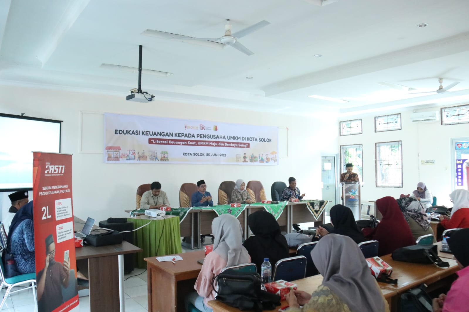 Dorong UMKM Naik Kelas, OJK dan Pemko Solok Bedah Tiga Strategi Manajemen Keuangan Digital