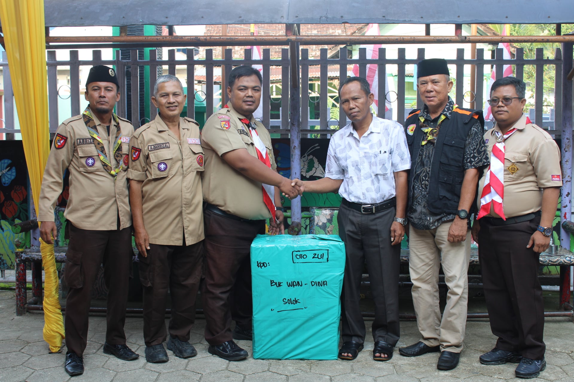 Optimalkan Dana ZIS, BAZNAS Kota Solok Salurkan Paket Bantuan untuk Puluhan Anak Khitanan Massal