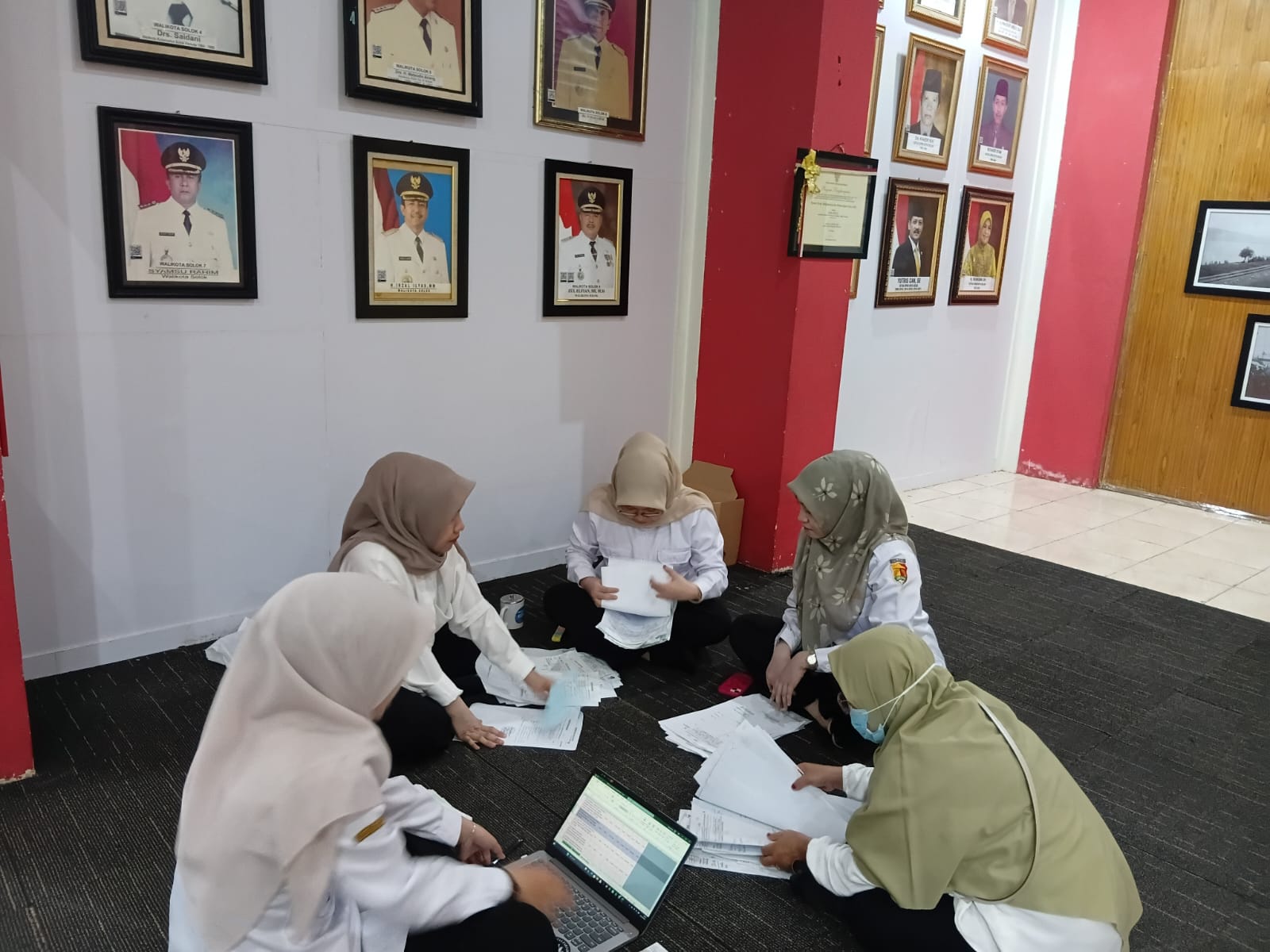 DPK Kota Solok Nilai Arsip Sebelum Pemusnahan, Pastikan Tertib Administrasi dan Akuntabilitas