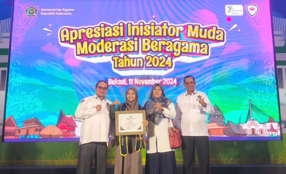 Siswi MAN Kota Solok Ikuti Kegiatan Apresiasi Inisiator Muda Moderasi Beragama 2024 di Kota Bekasi