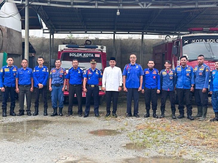 Wali Kota Solok Sidak Posko Damkar, Pastikan Kesiapan Personel dan Armada