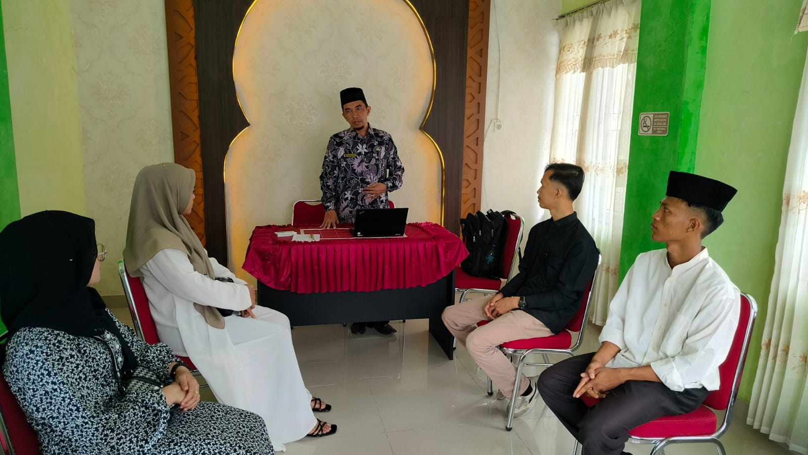 KUA Lubuk Sikarah Gelar Pembinaan Calon Pengantin