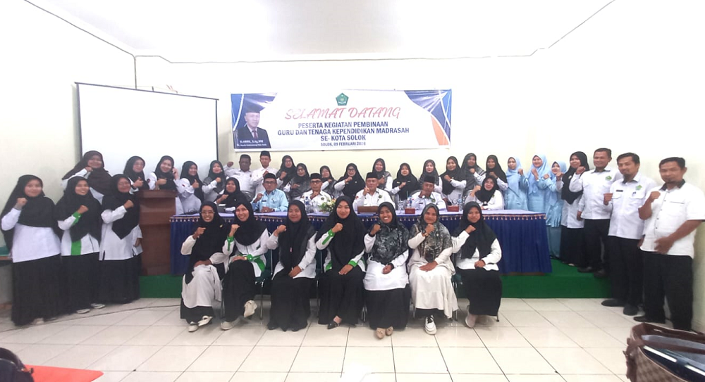 Plt. Kakan Kemenag Kota Solok Tekankan Transformasi dan Disiplin dalam Pembinaan GTK Madrasah