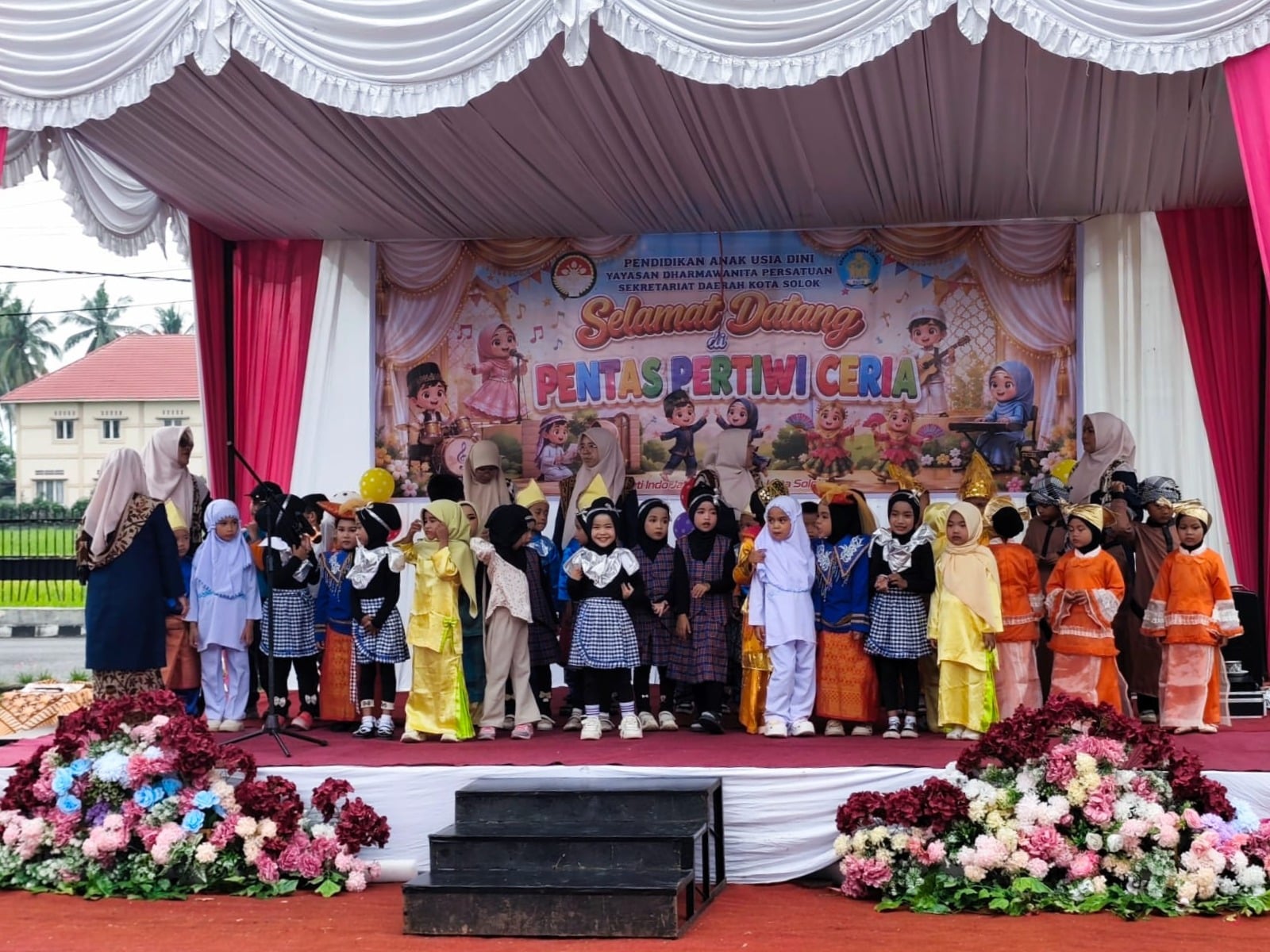 Pentas Pertiwi Ceria TK Pertiwi DWP Setda Kota Solok Tampilkan Kreativitas Anak Didik