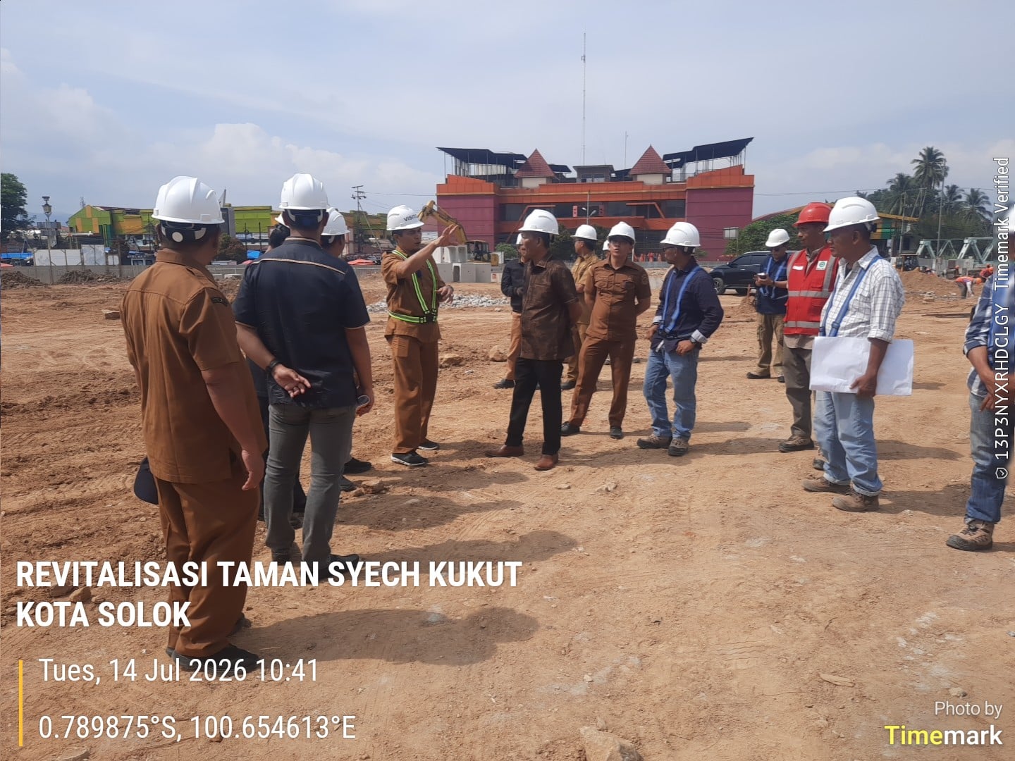 Komisi II DPRD Kota Solok Tinjau Langsung Progres Revitalisasi Taman Syech Kukut