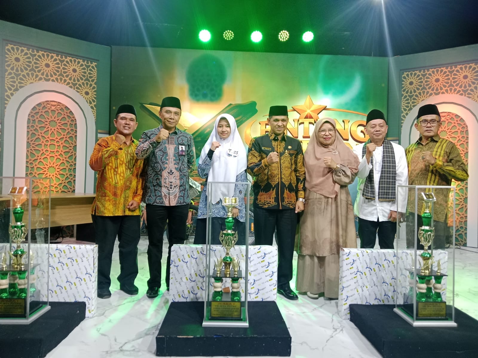 Ryosidah Rahmatul Hasnah, Siswi MTsN Kota Solok Raih Juara 1 Lomba Tahfidz se-Sumatera Barat