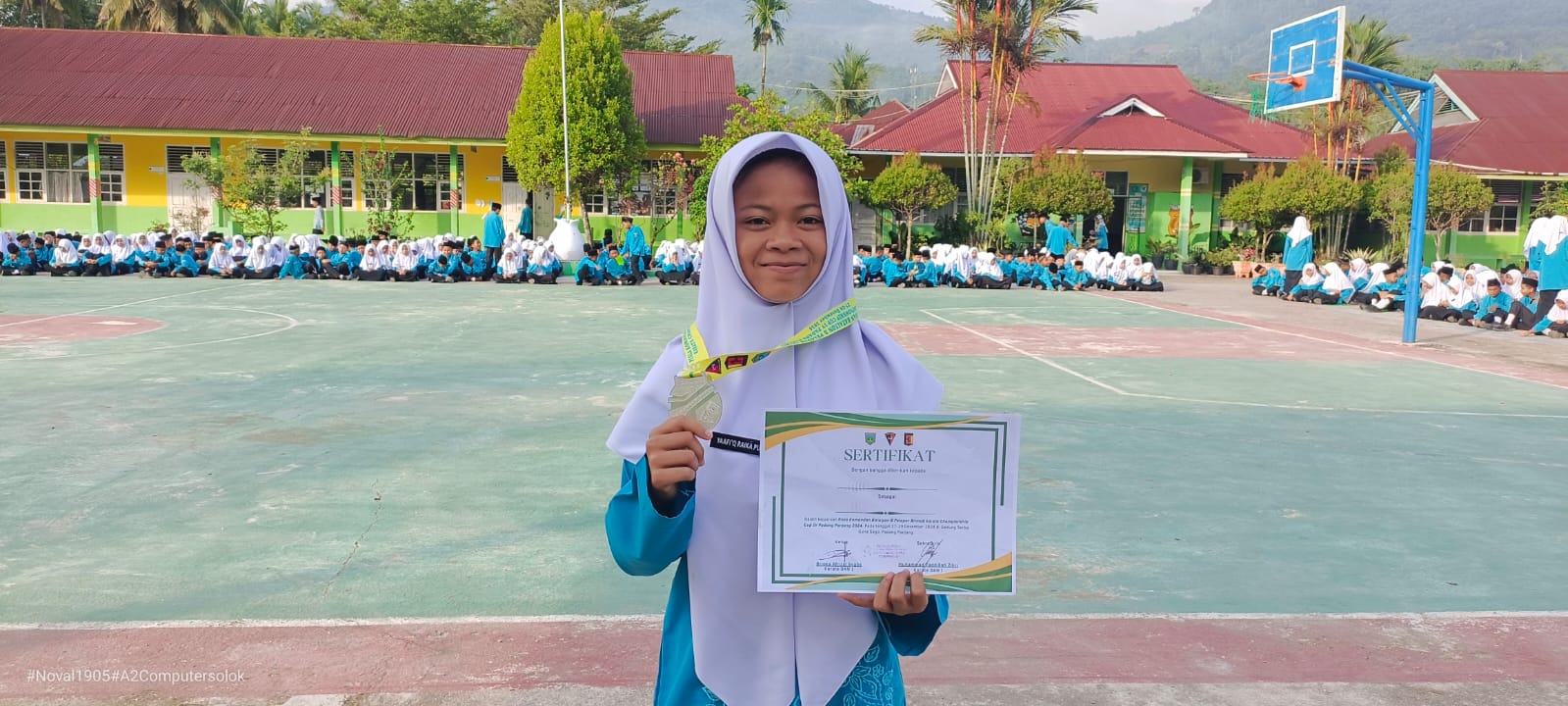 Siswi MTsN Kota Solok Raih Juara 2 Kejuaraan Karate di Padang Panjang 