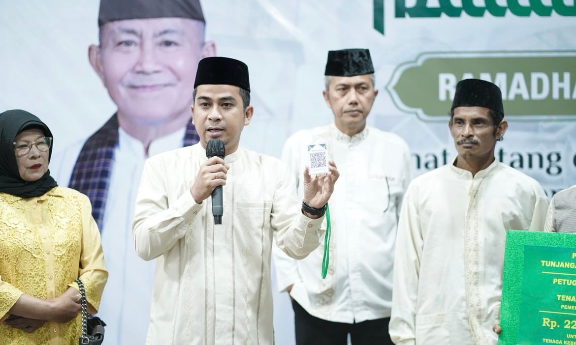 Wali Kota Solok Luncurkan Sistem Absensi Digital bagi Petugas Kebersihan