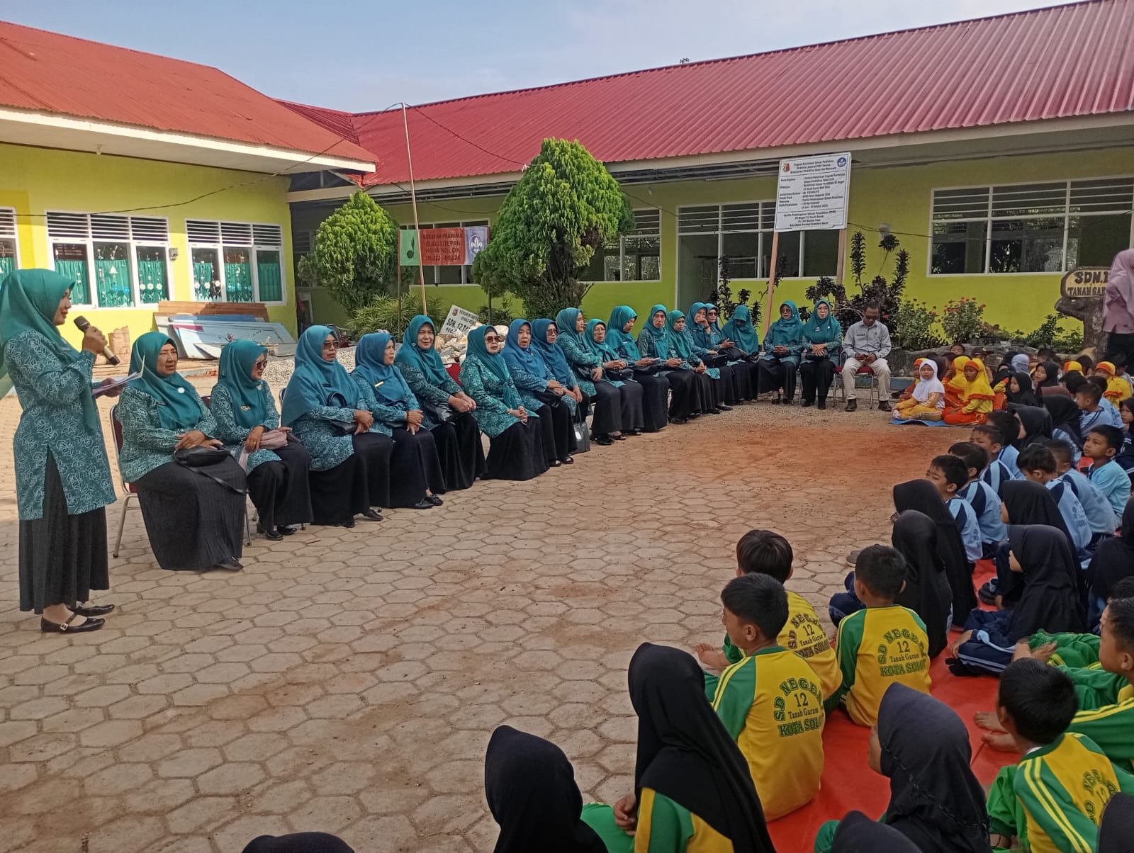 TP-PKK Kota Solok Perkuat Pendidikan Karakter Siswa melalui PKK Masuk Sekolah