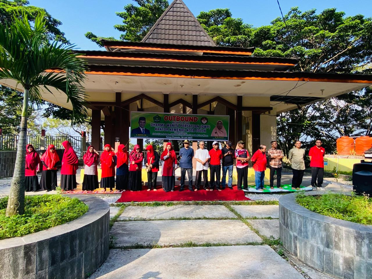 DWP Kemenag Gelar Pertemuan Bulanan dengan Kegiatan Outbound