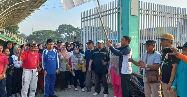 Harkonas ke-77 Pemko Gelar Jalan Sehat dan Hadirkan Bazar UMKM