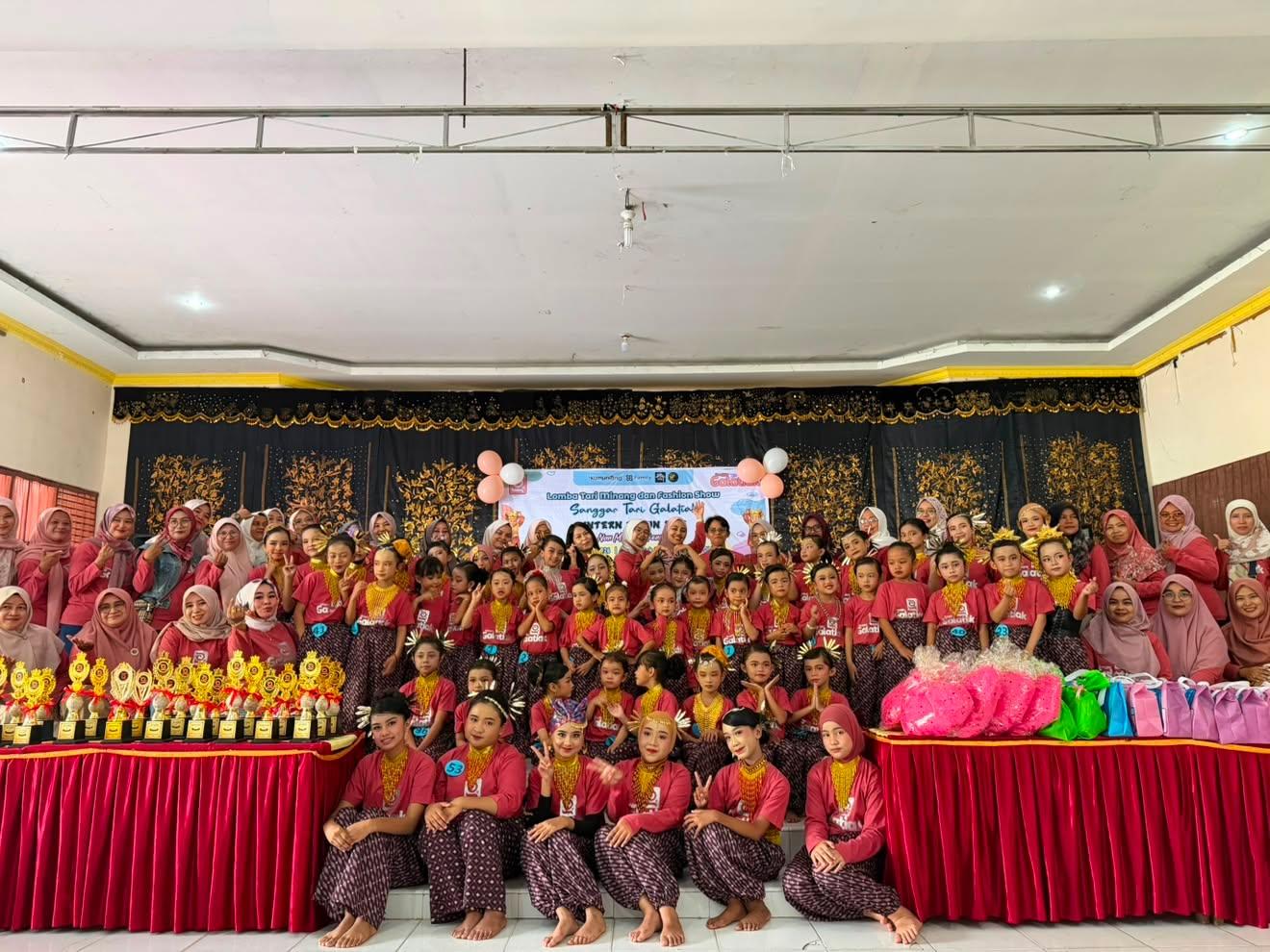Panggung Kreativitas Generasi Muda, Sanggar Galatiak Gelar Lomba Tari Minang dan Fashion Show