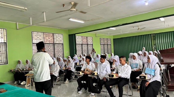 Diskominfo Solok Bekali Mahasiswa Baru AKPER YPTK tentang Etika AI dan Literasi Digital