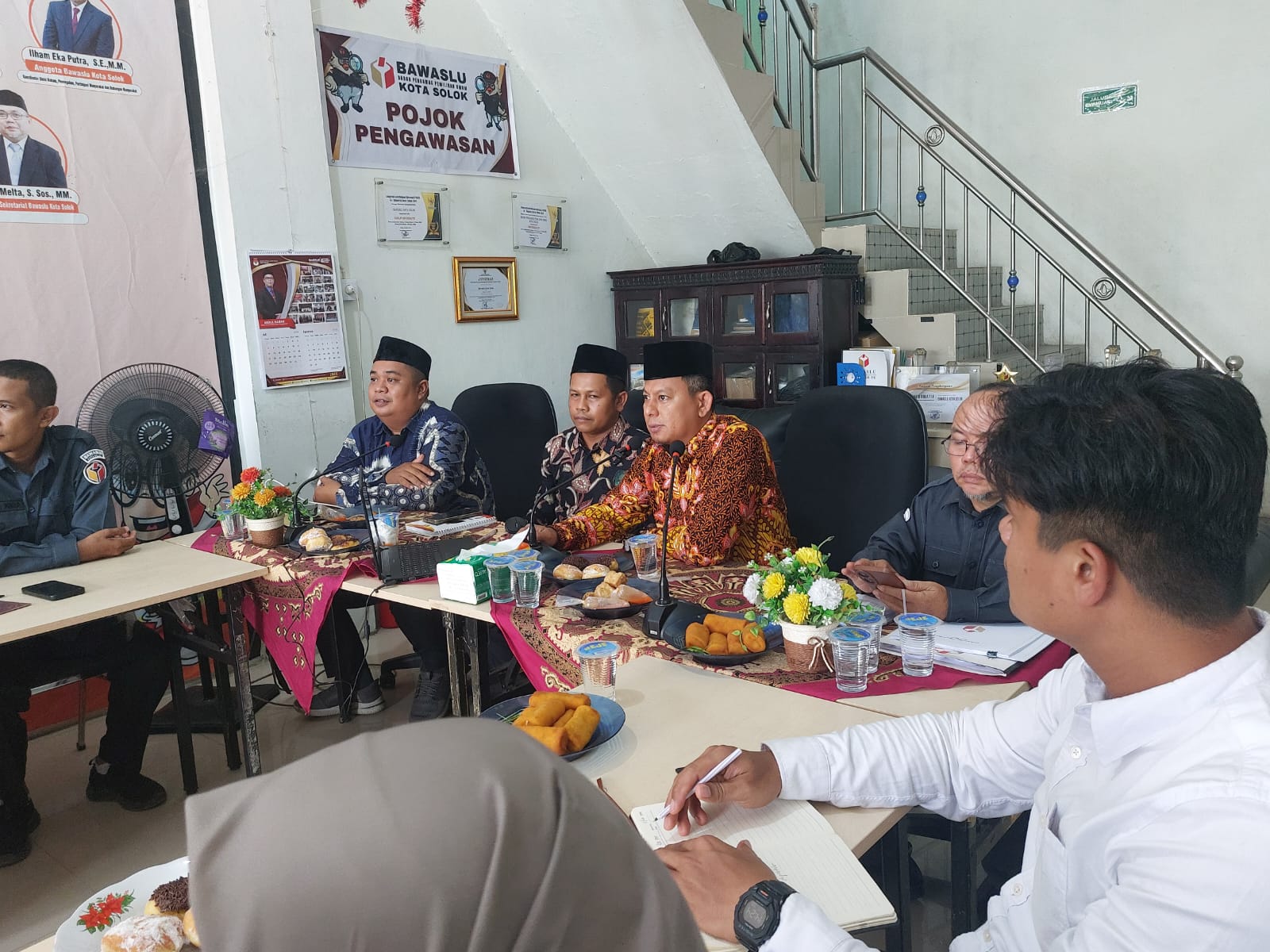 Hadirkan KI Sumbar dan Bawaslu Provinsi, Bawaslu Kota Solok Tingkatkan Kapasitas PPID