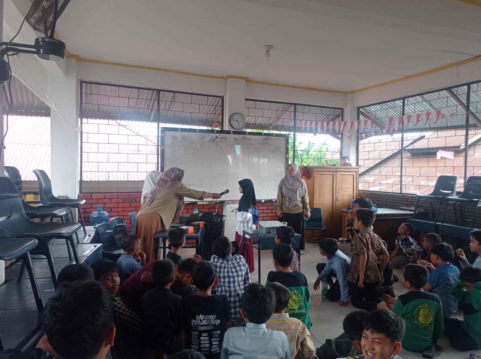 Tingkatkan Peran Serta Kader Adiwiyata, DLH Lakukan Pembinaan di SDIT Golden School