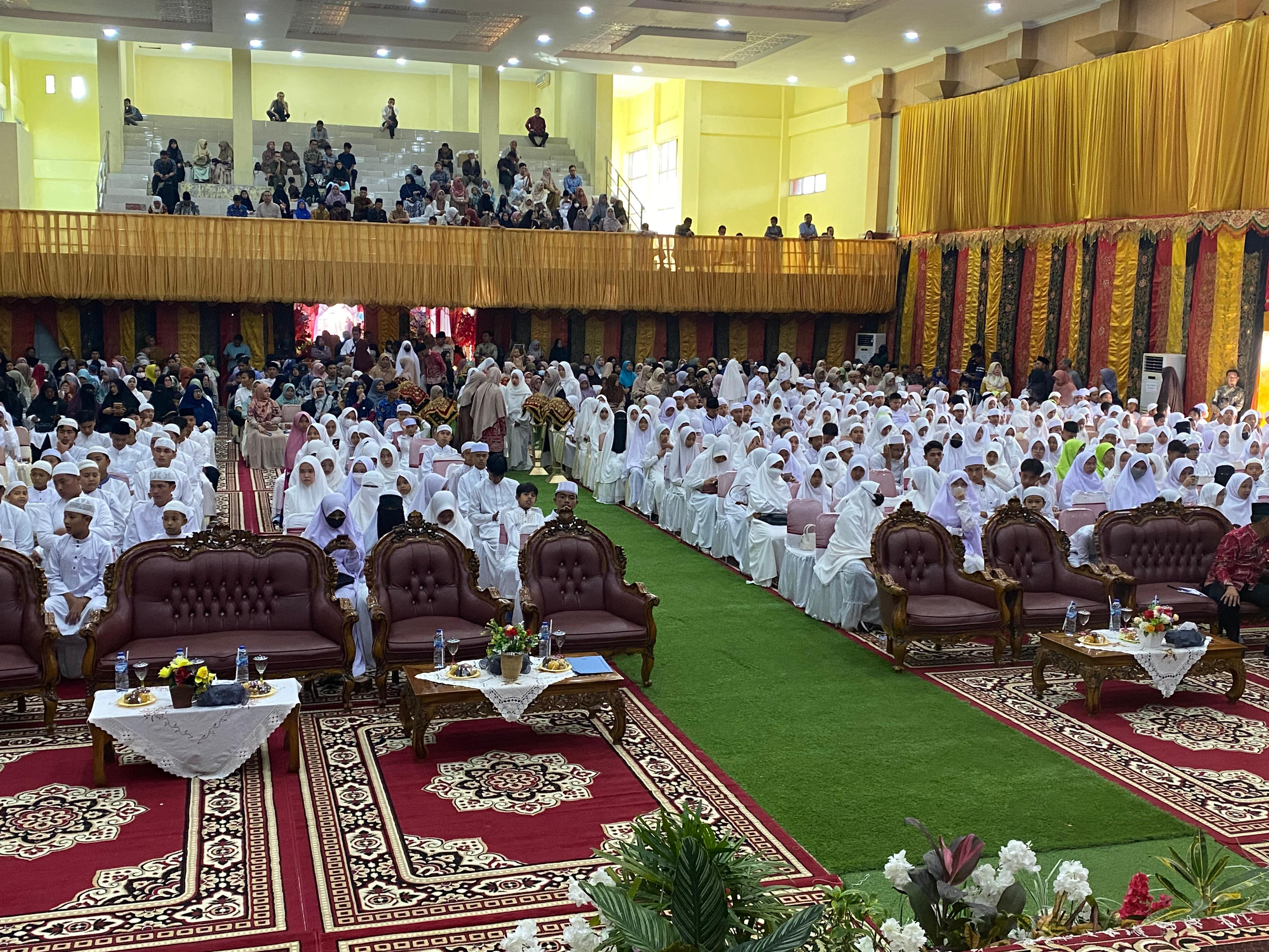 Kota Beras Serambi Madinah Gelar Wisuda 365 Penghafal Al-Qur\