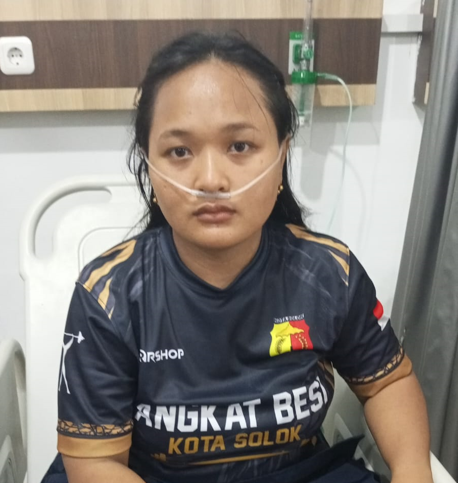 Perjuangan Mifta Berbuah Dua Emas, Angkat Besi Kota Solok Kini Koleksi 12 Emas