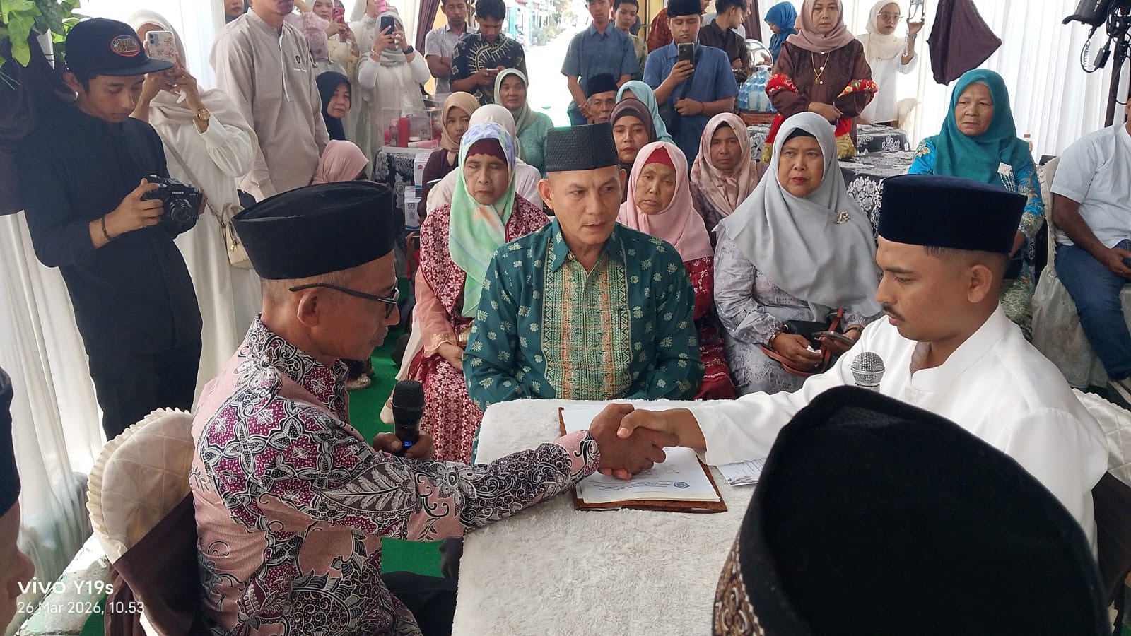 Akad Nikah Juni Handika dan Febriani Chania Berlangsung Khidmat di Kota Solok​​​​​​​