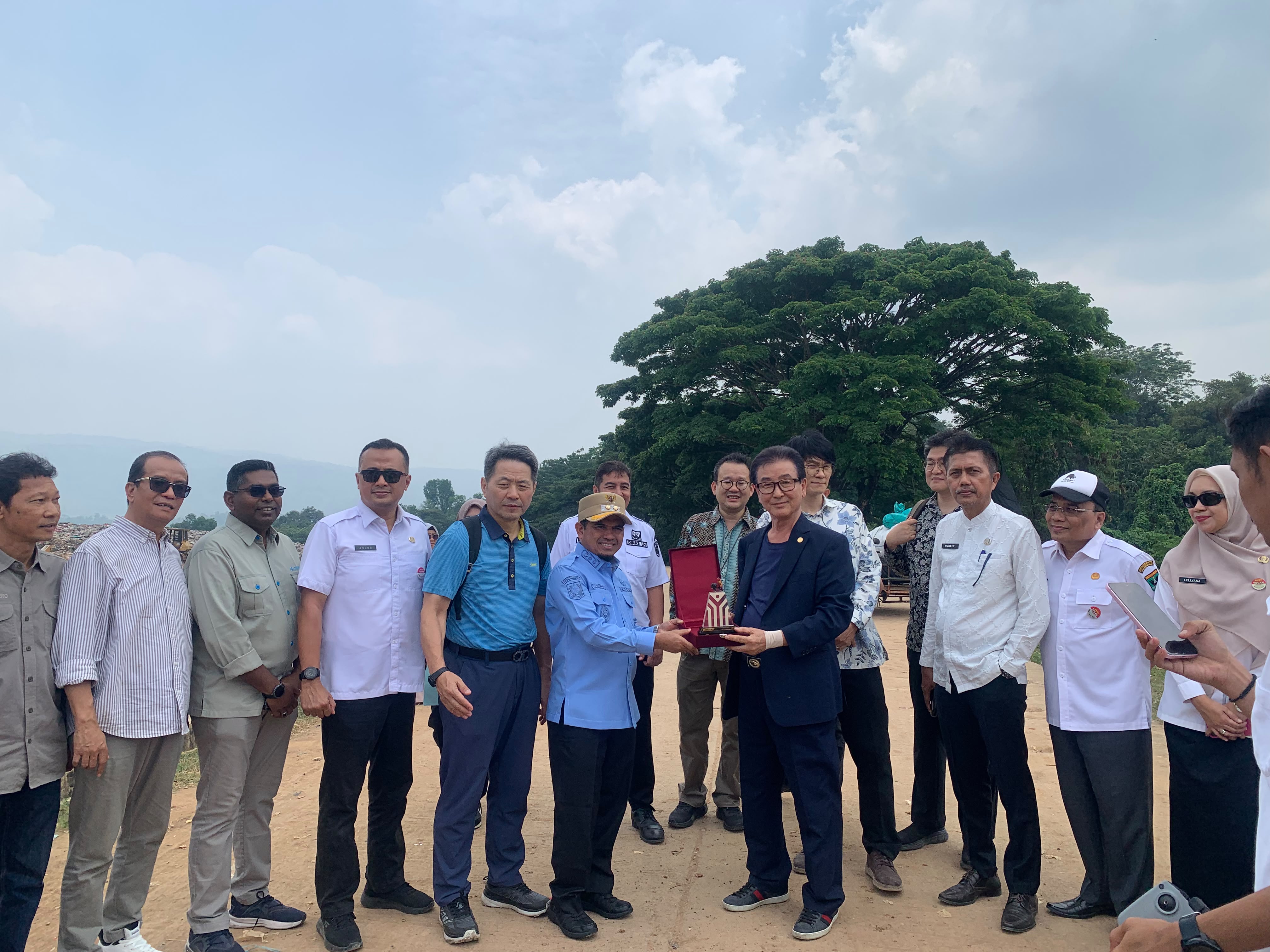 Gandeng Investor Korea Selatan, Pemko dan Pemkab Solok Kaji Potensi Pemanfaatan Gas TPA Regional