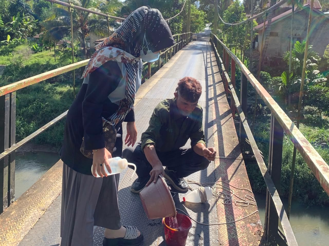 Lakukan Pemantauan Berkala, UPTD Lab Lingkungan Ukur Parameter Kualitas Air Sungai Batang Lembang