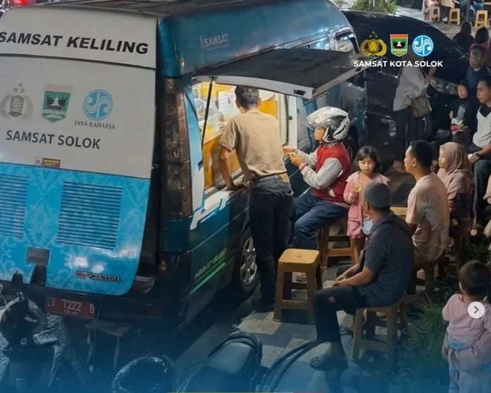 Bayar Pajak Kendaraan Kini Lebih Mudah, Samsat Kota Solok Buka Layanan Malam Minggu