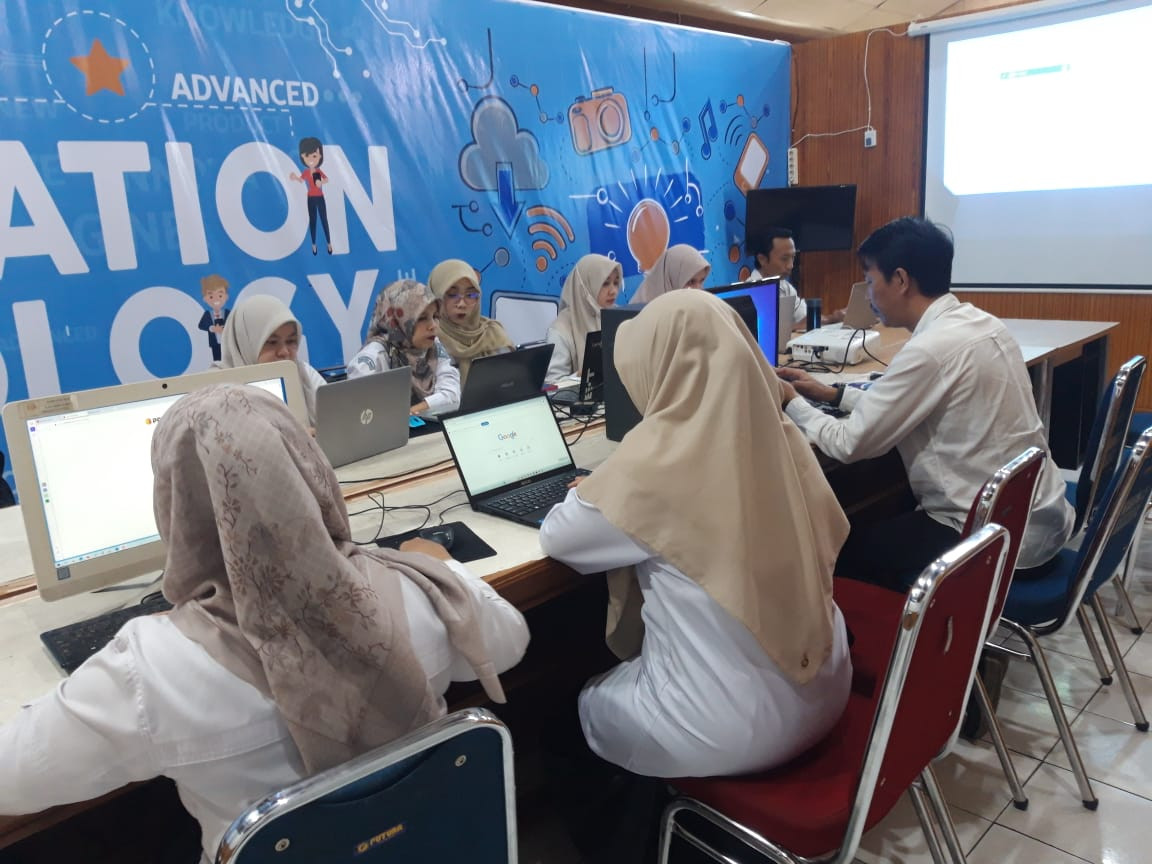 Hadapi eMonev KIP 2025, Pemkot Solok Gelar Pendampingan Admin PPID