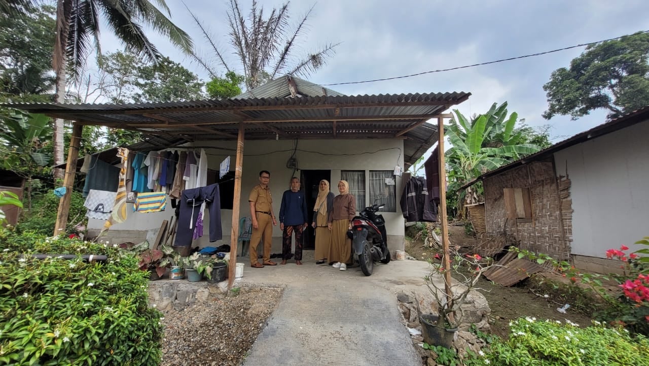 Enam Rumah Warga Miskin Ekstrem Direhab Lewat Skema Kolaboratif, Penerima Bantuan Ucapkan terimakasih