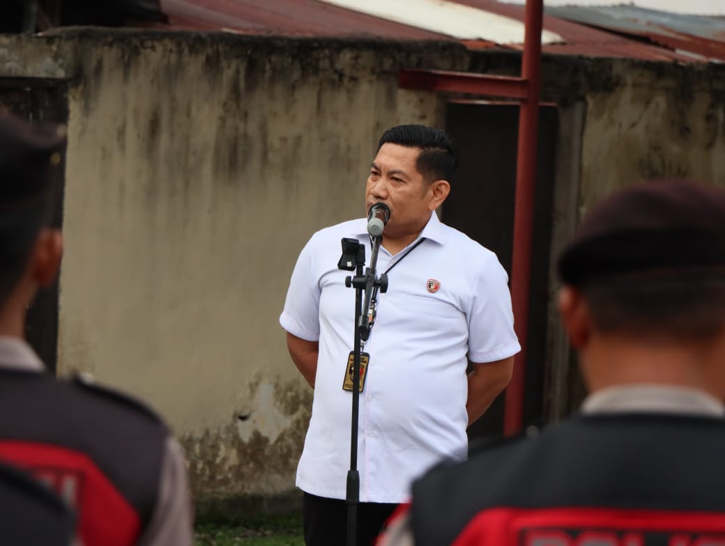 Kasat Reskrim Polres Solok Kota Sosialisasikan KUHP dan KUHAP Baru kepada Personel