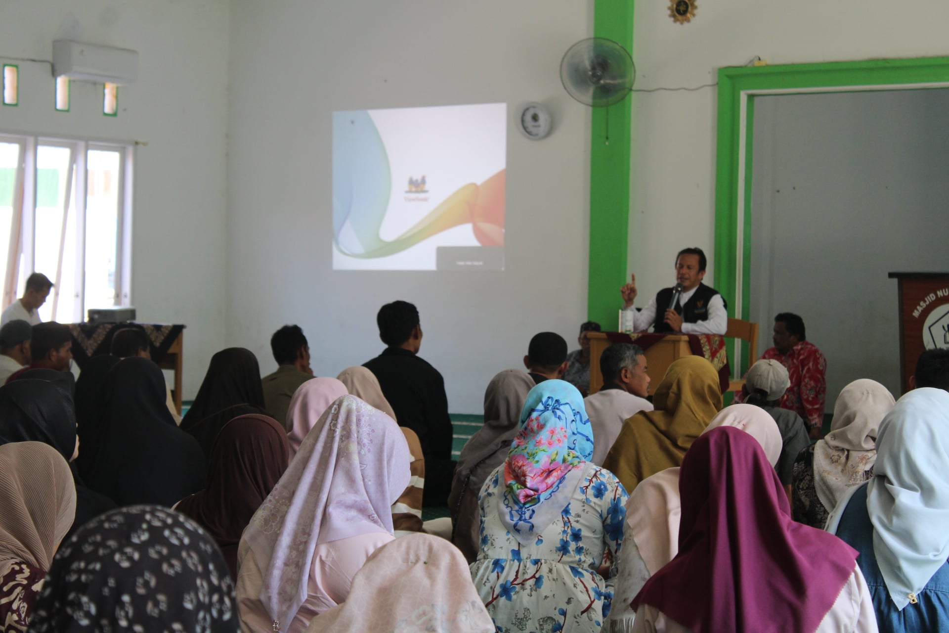 BAZNAS Kota Solok Paparkan Transparansi Program Sedekah Subuh Serambi Madinah kepada Orang Tua Siswa MAN