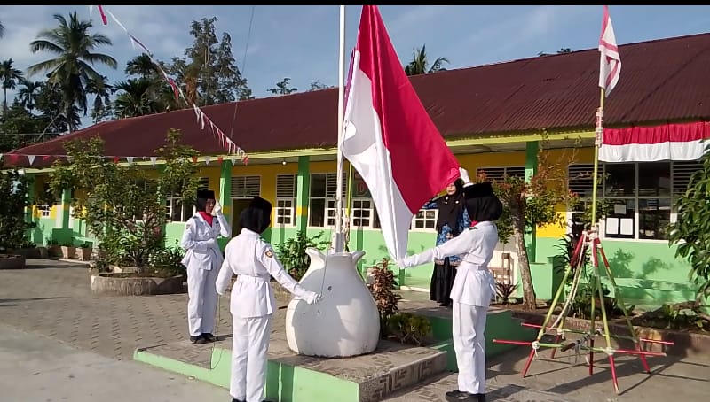 MTsN Kota Solok Laksanakan Upacara HUT RI ke-80 sebagai Wujud Cinta Tanah Air